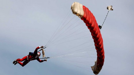 santa sky dive